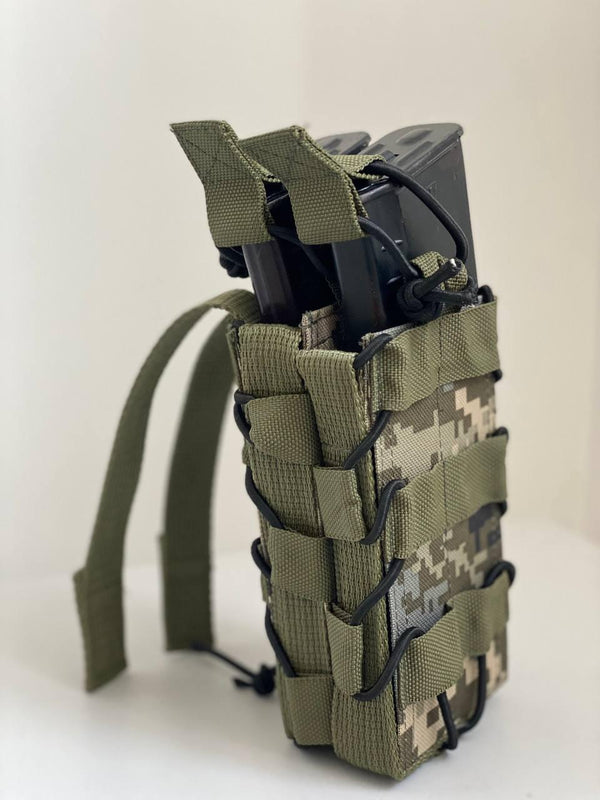 Double Assault Magazine Pouch for AK Magazines (Pixel Camo)