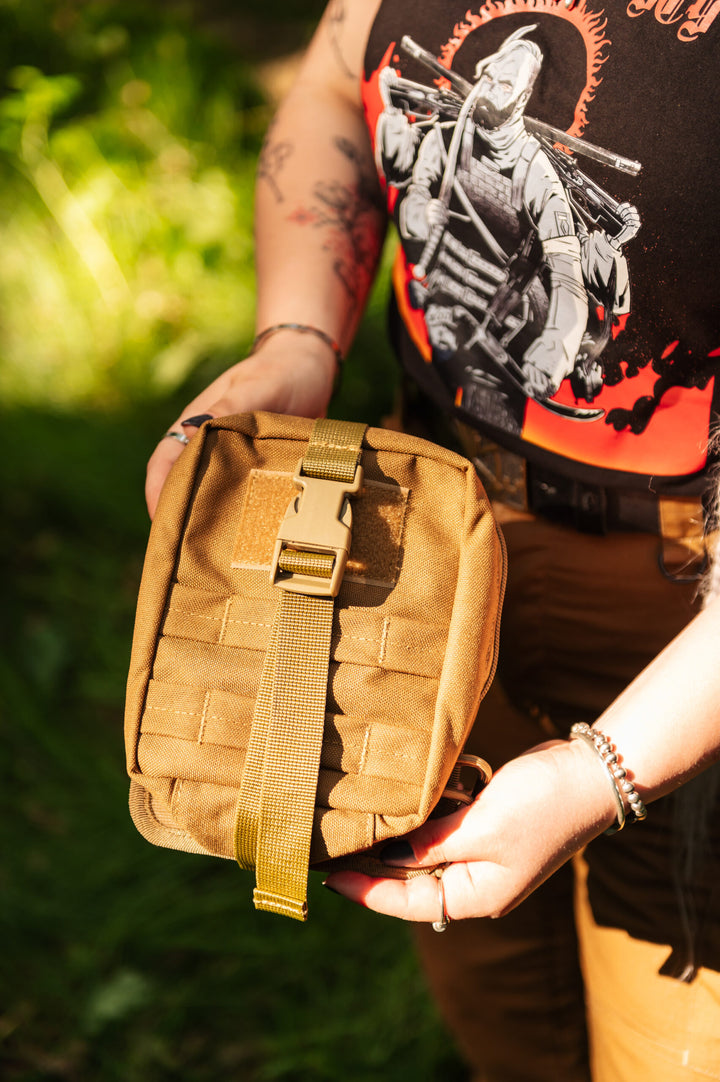 Navigara 4.5.0 Coyote Medical Pouch with Quick Release Panel